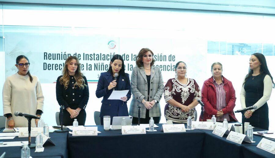 Anteponer interés superior de la niñez en trabajo legislativo, plantean senadoras de la República