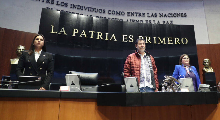 Minuto de silencio en memoria del sacerdote Marcelo Pérez y de la joven Alondra Aguirre