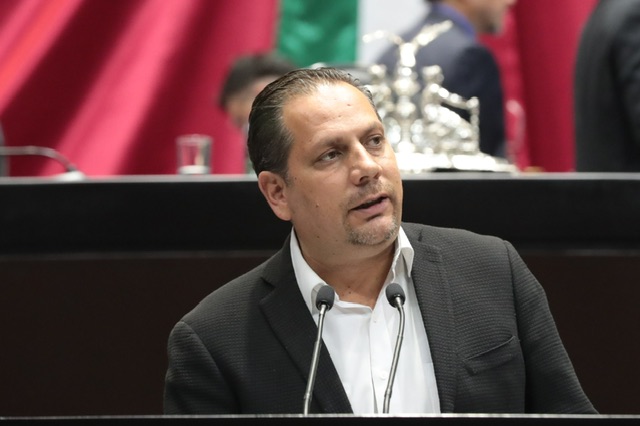 Alejandro Carvajal propone reforma a la ley del IMSS para facilitar acceso a servicios de salud