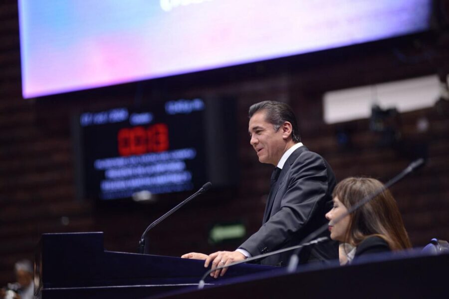 Pide Grupo Parlamentario del PVEM prohibir el doble remolque