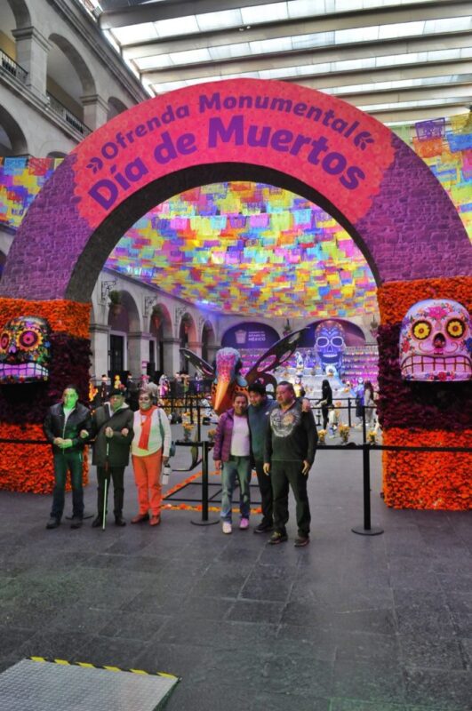 Rompe récord de asistencia Ofrenda Monumental del EdoMéx con más de 10 mil visitantes de la entidad, del país y del mundo