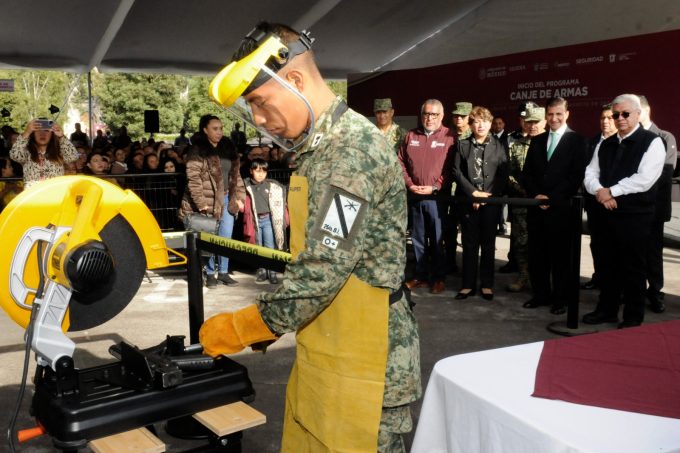 Concluye con éxito programa “Canje de Armas 2024”; mexiquenses entregan voluntariamente más de 1,300 armas de fuego