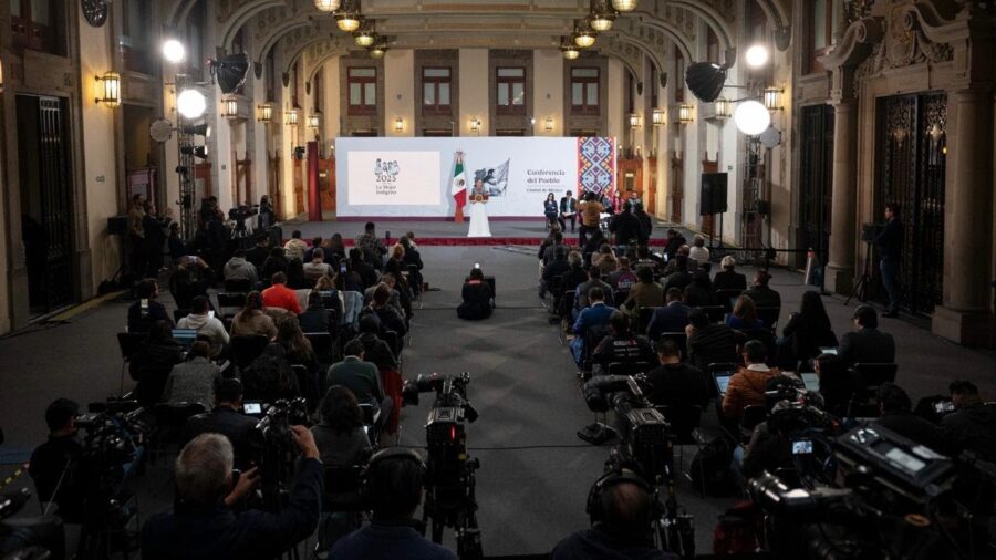 #MañaneraDelPueblo desde Palacio Nacional. Miércoles 09 de abril 2025