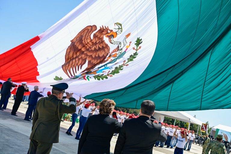 Conmemora Gobernadora Delfina Gómez Álvarez el 163 Aniversario de la Batalla de Puebla en la 22/a Zona Militar en Estado de México