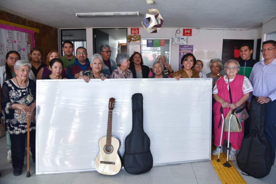 Nuevo mobiliario llega a centros DIF y CACDI de la Ciudad de México