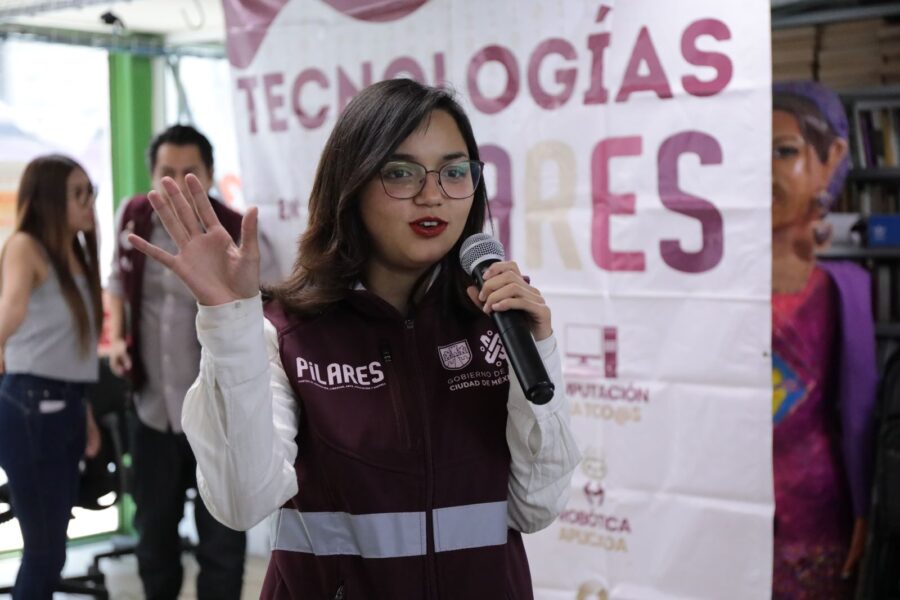 Más de 3 mil 500 personas acudieron a las clases de Inteligencia Artificial DeepSeek en PILARES