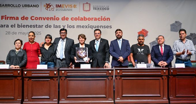 Entrega Gobernadora Delfina Gómez Álvarez 1,450 títulos de propiedad; otorga descuentos de hasta 100% a familias de escasos recursos para regularizar su patrimonio