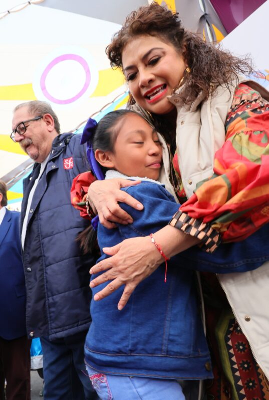 Más de 63 mil personas disfrutaron de las roscas de reyes en el Zócalo y 16 puntos de la Ciudad de México