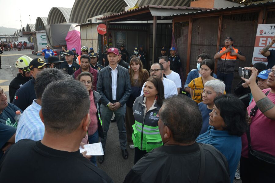 Jefa de Gobierno Clara Brugada anuncia acciones en apoyo a locatarios de la Central de Abasto afectados por incendio