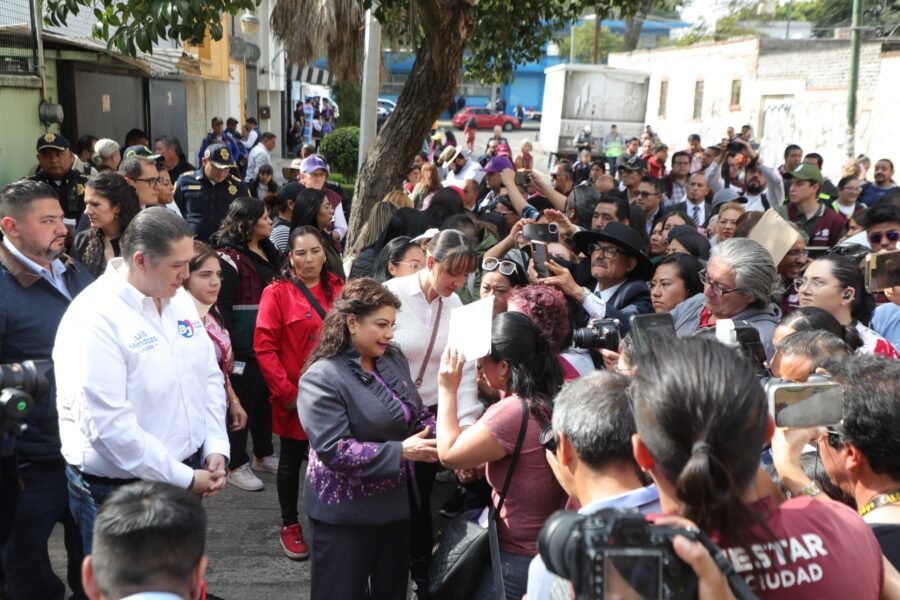 Encabeza jefa de Gobierno Clara Brugada la 11a. Jornada de Gobierno Casa por Casa en la colonia Portales