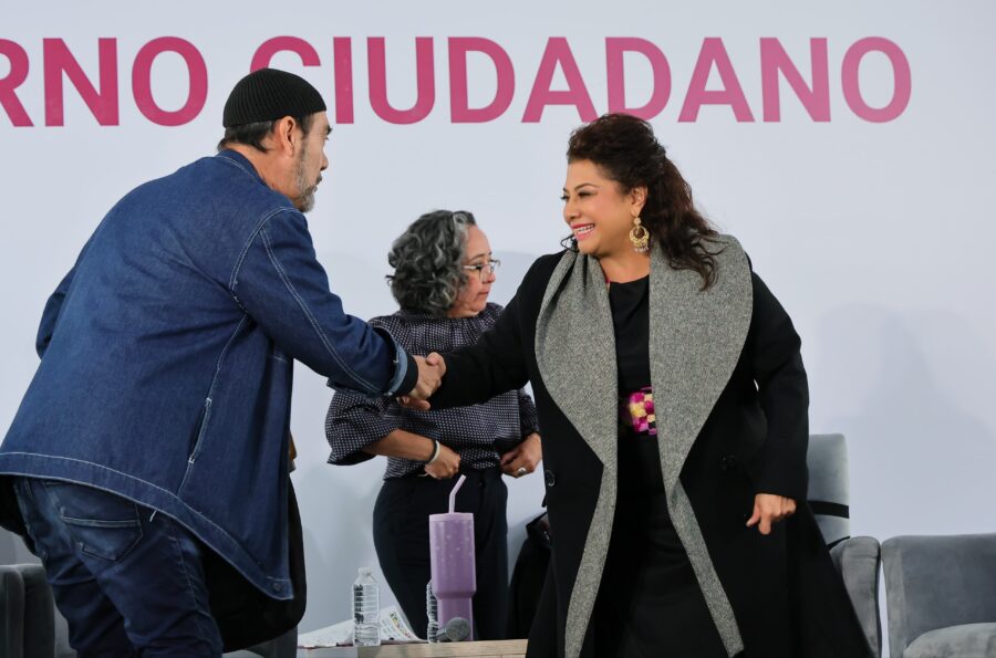 Brinda gobierno capitalino mil 804 atenciones durante la jornada de Zócalo de Gobierno Ciudadano