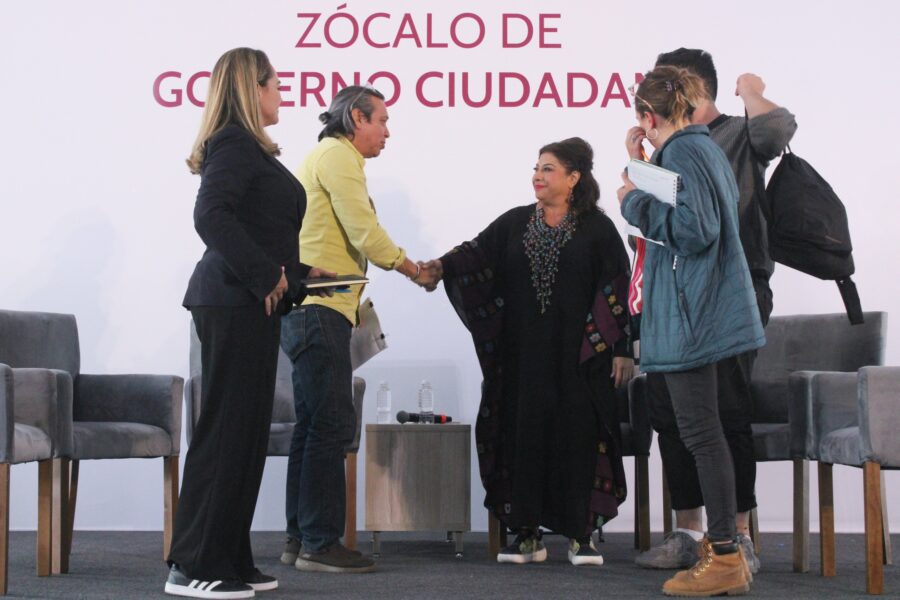 Acuden a la tercera audiencia del año de Zócalo de Gobierno Ciudadano, 2 mil 400 personas