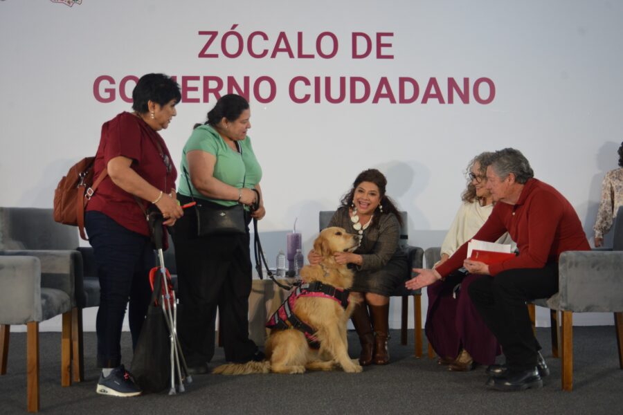Atienden jefa de Gobierno, Clara Brugada y su gabinete, mil 300 solicitudes durante el Zócalo de Gobierno Ciudadano