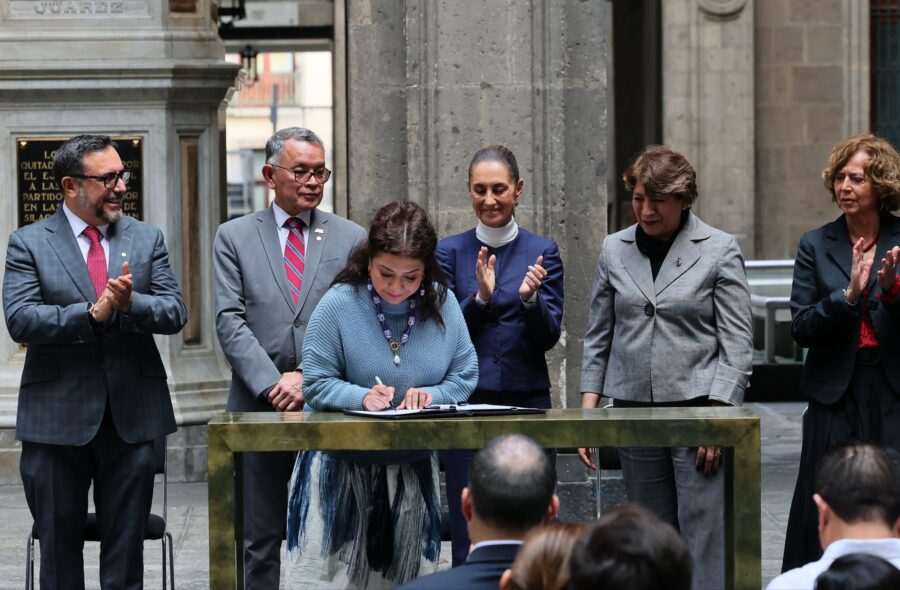 Respalda jefa de Gobierno, Clara Brugada acuerdo para desaparecer examen del COMIPEMS y firma adhesión