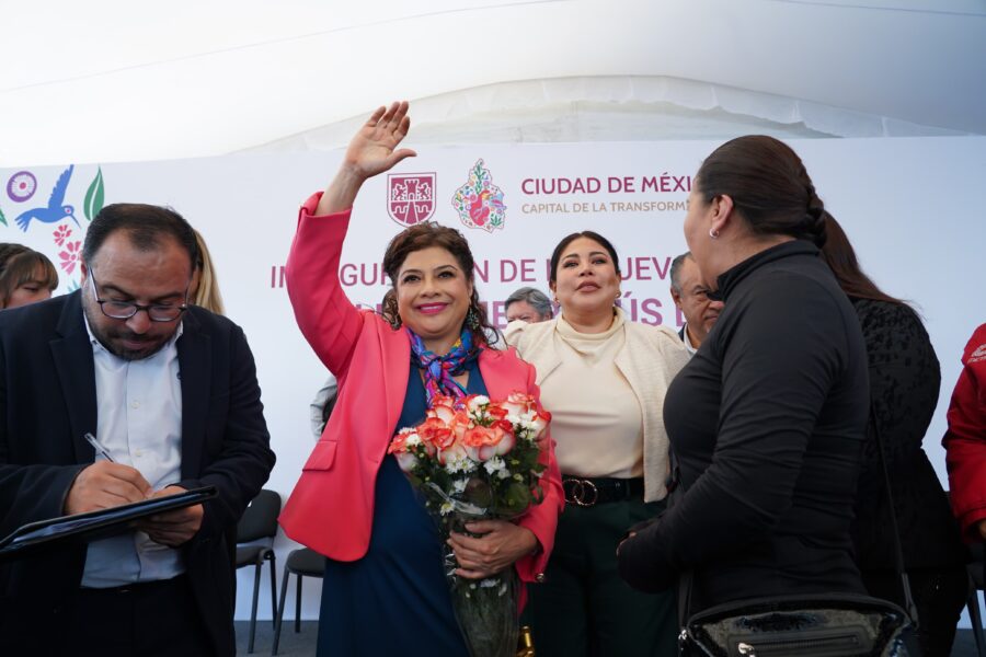 La jefa de Gobierno Clara Brugada inaugura Estación Calle 6 del Metrobús, en colonia Agrícola Pantitlán, solicitada en el programa Casa por Casa
