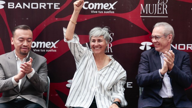 Inaugura Secretaría de Cultura Capitalina Exposición “Es Mujer”, de la fotógrafa Gabriela Saavedra en las rejas de Chapultepec