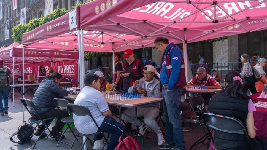Llega al Zócalo el PILARES 300 Tenochtitlan