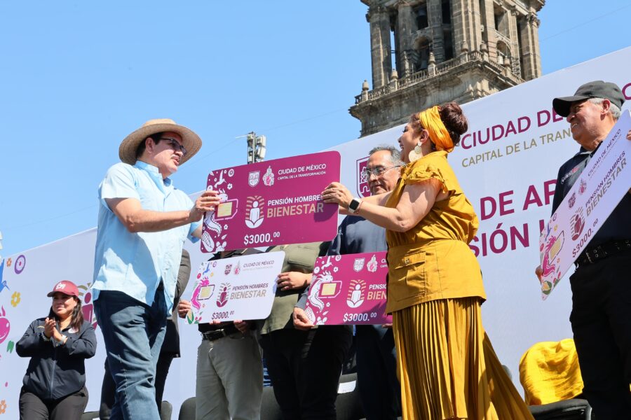 Reconoce Jefa de Gobierno, Clara Brugada, esfuerzo histórico de hombres al entregar 30 mil apoyos de la pensión Hombres Bienestar