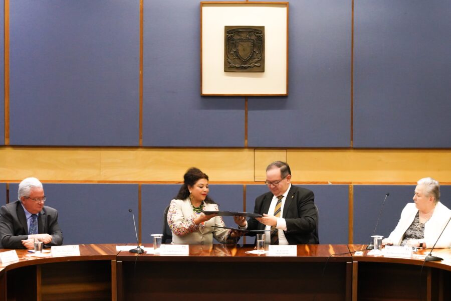 Jefa de Gobierno Clara Brugada firma Convenio en Materia de Educación, Innovación y Justicia Social con el rector de la UNAM, Leonardo Lomelí