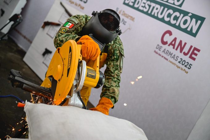 Gobernadora Delfina Gómez Álvarez retira armamento de las calles; arranca programa de “Canje de Armas 2025” en EdoMéx