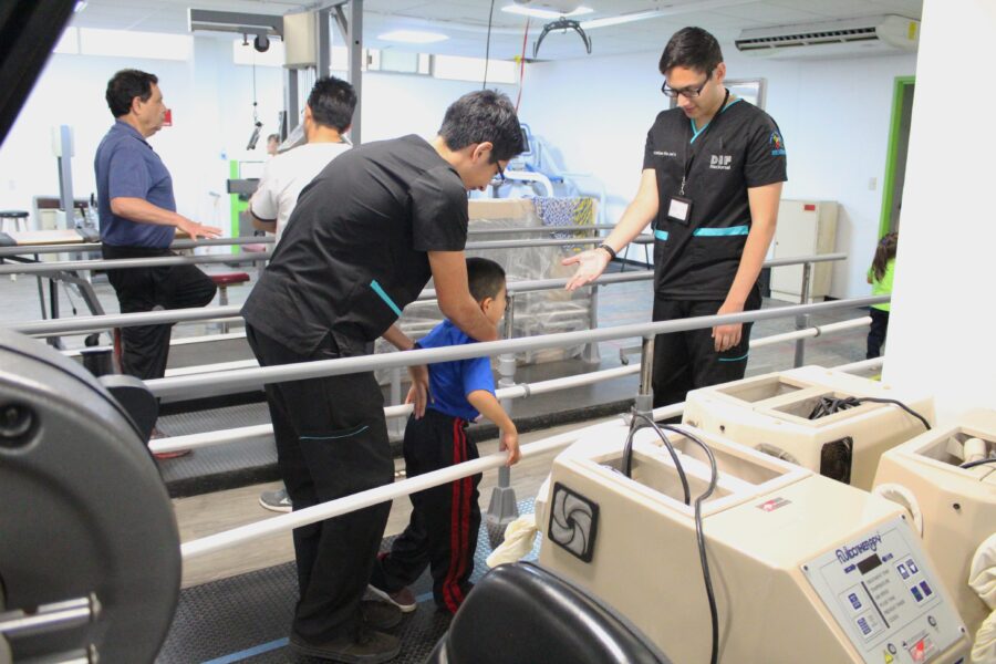 Atiende DIF Nacional a más de 581 mil niñas, niños y adolescentes en 21 centros de rehabilitación