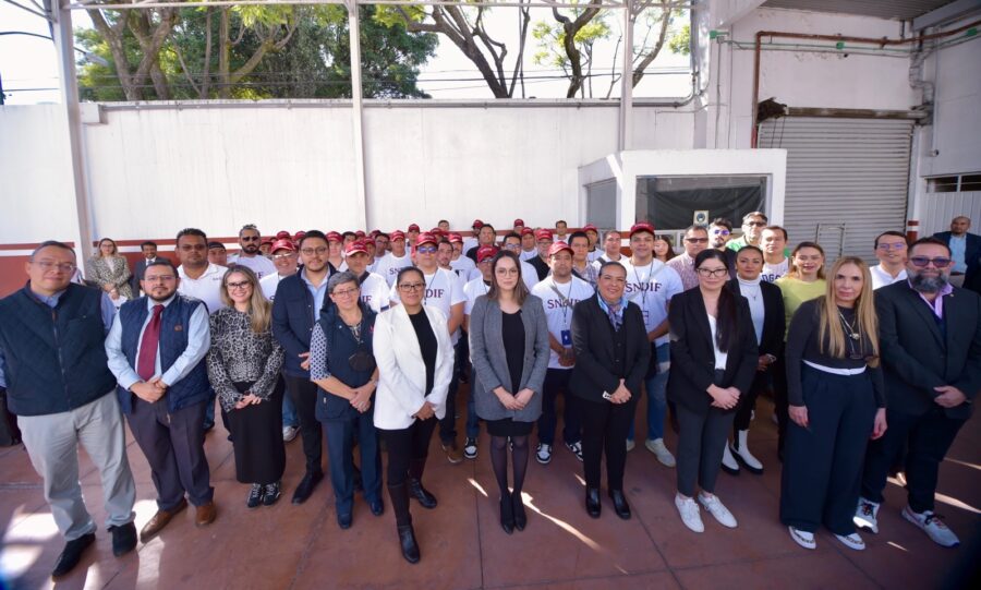 Convoca DIF Nacional a construir una red de apoyo a favor de familias afectadas por el huracán John en Guerrero