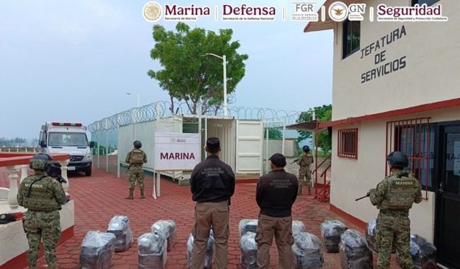 En una operación marítima se aseguró más de media tonelada de cocaína, en las costas de Oaxaca (16 Jul)