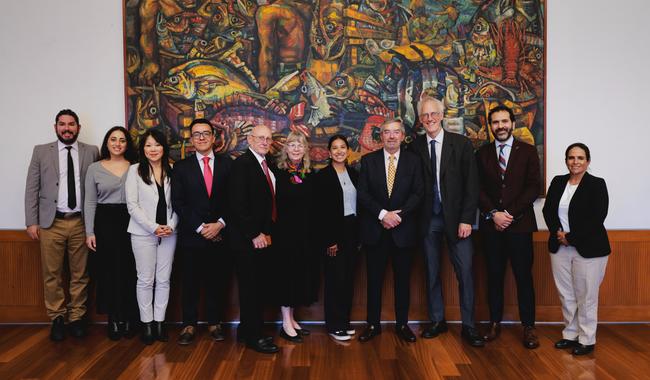 Canciller se reúne con víctimas y activistas estadounidenses contra la violencia por armas de fuego