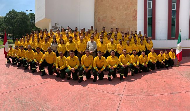 Refuerza México cooperación internacional con el envío de brigadistas forestales a Canadá ante emergencia por incendios