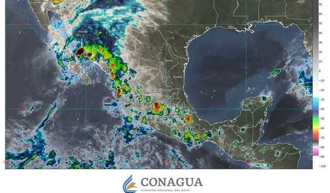 Disminuye la velocidad de desplazamiento de Lorena, frente a la costa oeste de Baja California Sur