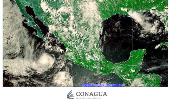 Flossie se desplaza hacia el noroeste, alejándose paulatinamente de las costas del occidente de México