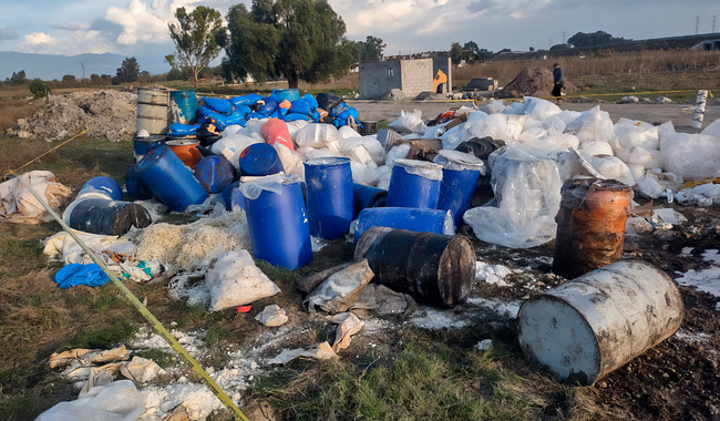 Juez determina prisión preventiva para tres personas por depositar residuos peligrosos en el Área de Protección Lago de Texcoco