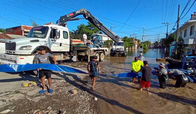 El Gobierno de México refuerza la atención a comunidades afectadas por inundaciones con brigadas especializadas de la Conagua