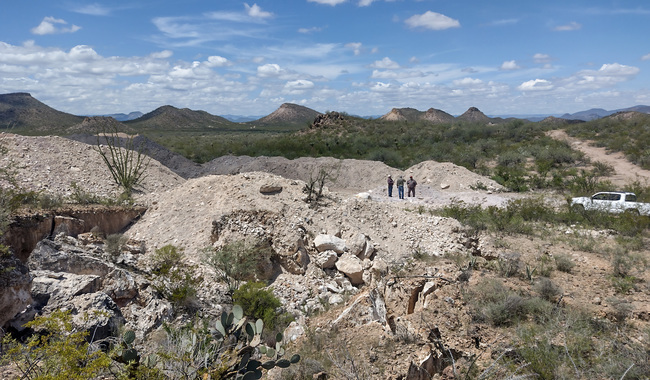 Clausuran actividades de extracción de material pétreo sin autorización, en Durango