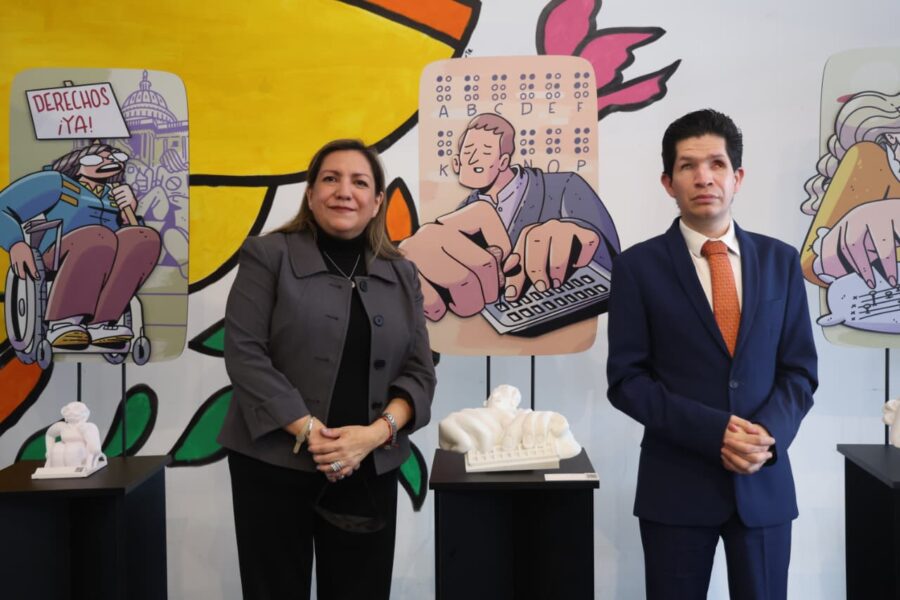 Inauguran la exposición multisensorial “Los Muros que Derribamos” en la Secretaría de Turismo