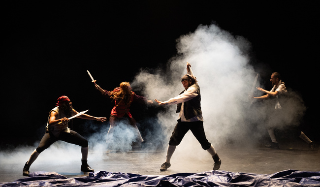 MOBY DICK SUMERGE AL HELÉNICO EN LA AVENTURA DEL FOMENTO A LA LECTURA