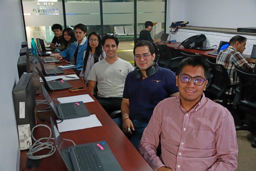 Impulsa ATDT desarrollo de talento en el país con Escuela Pública de Código