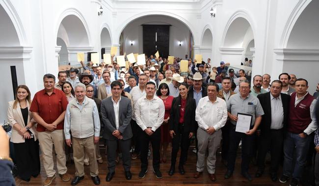 Conagua entrega títulos de concesión para fortalecer la certeza jurídica del campo jalisciense