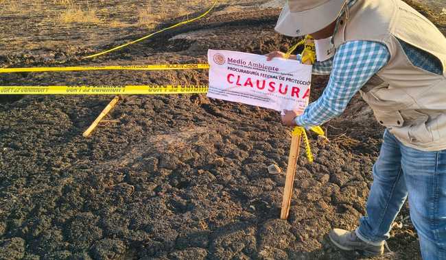 Profepa clausura predio en Mexicaltzingo por depósito de lodos y riesgo inminente de contaminación ambiental